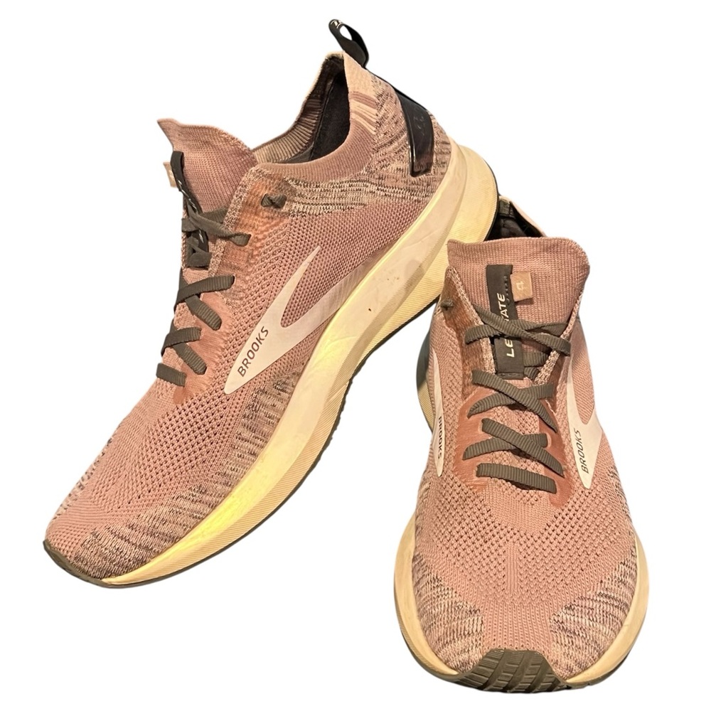 Brooks Levitate 4.0 Running Shoes Knit Athletic Mauve
Sneakers Women’s 10.5